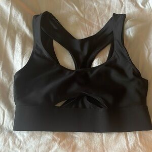 Alo black never worn sports bra